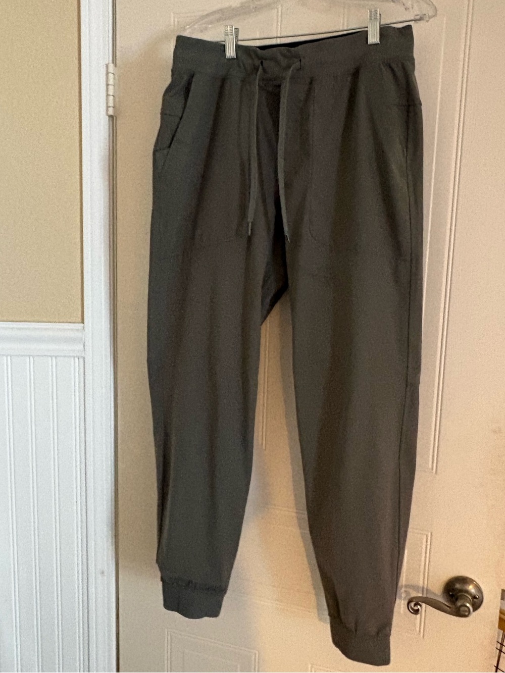 Lululemon, 34, Men's Olive Green Jogger Pants